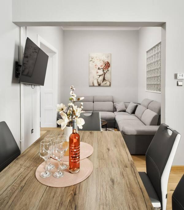 City Twenty 2Bdr Apartment By Irundo Zágráb Kültér fotó